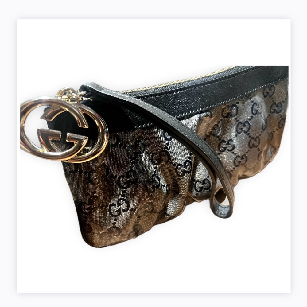 NWT Gucci Wristlet